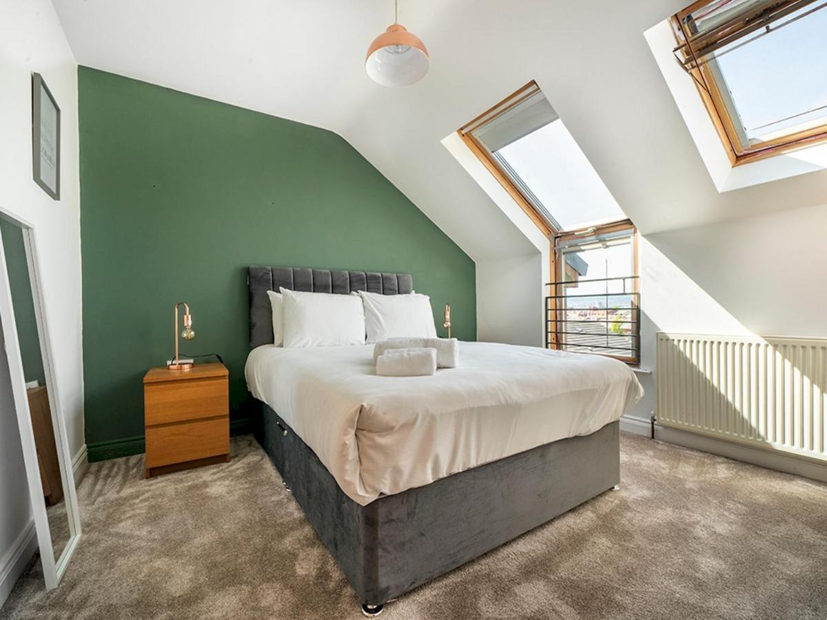 Appartamento Titanic View Penthouse - Gated Complex - Parking Belfast Esterno foto