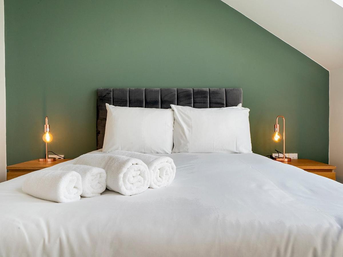 Appartamento Titanic View Penthouse - Gated Complex - Parking Belfast Esterno foto